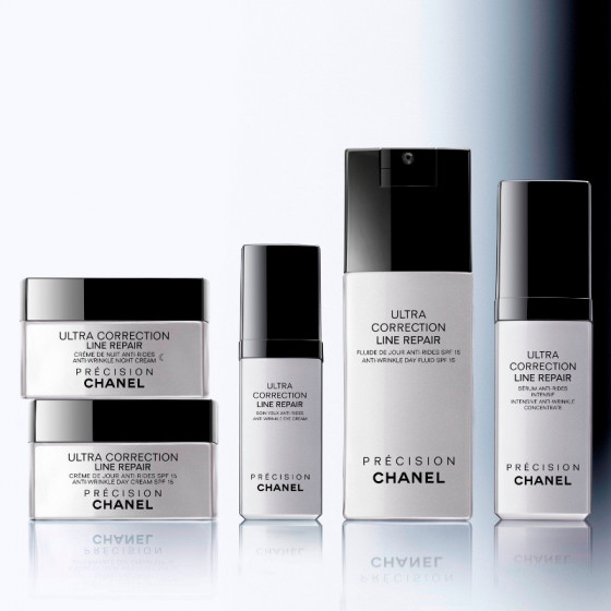 Chanel Ultra Correction Line Repair Eye Cream - Крем для кожи вокруг глаз - 1