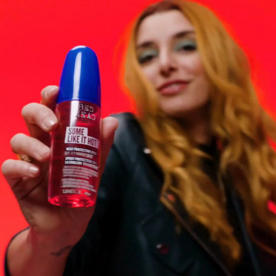 Tigi Bed Head Some Like It Hot Heat Protection Spray - Термозащитный спрей для волос - 4