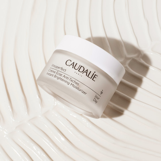 Caudalie Vinoperfect Instant Brightening Moisturizer Cream - Дневной крем для сияния кожи - 1