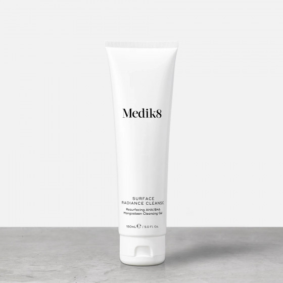 Medik8 Surface Radiance Cleanse - Очищающий гель для лица с AHA и BHA кислотами - 2