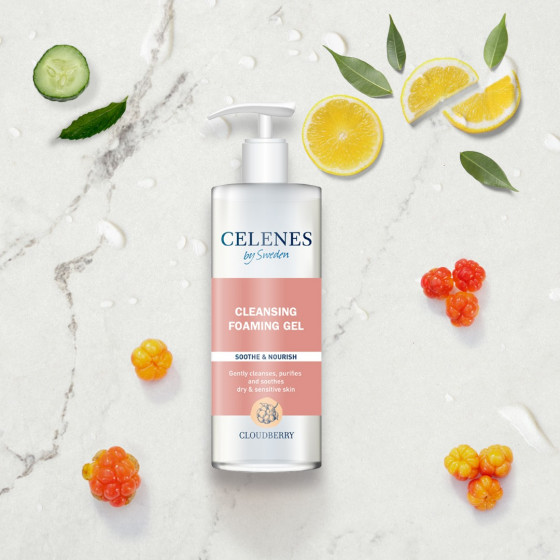 Celenes Cloudberry Cleansing Foaming Gel - Очищающая пенка-гель с морошкой для сухой и чувствительной кожи - 1