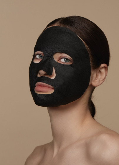 Petite Amie Hydrating Bamboo Charcoal Masque, Interstellar Indigo - Угольная маска для лица "Увлажняющая" - 2