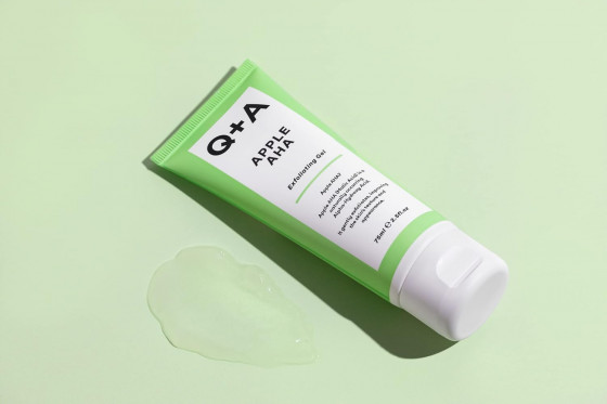 Q+A Apple AHA Exfoliating Gel - Отшелушивающий гель для лица - 3