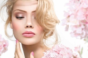 Выразительный романтический макияж — тренд сезона весна-лето 2015 года