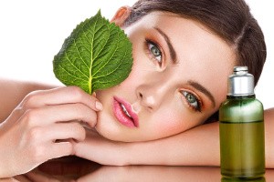 Как подобрать косметику для чувствительной кожи?