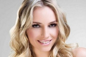 Как правильно наносить пудру? 