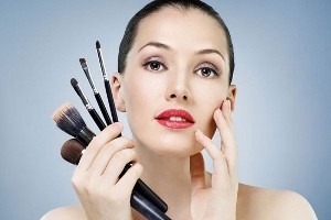Особенности ухода за кистями для макияжа