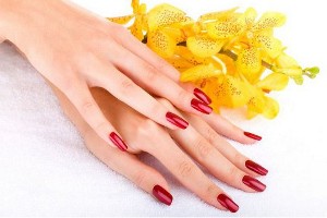 Как выбрать средство для снятия лака?