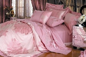 Постельное белье из жаккарда – королевский уют в Вашей спальне