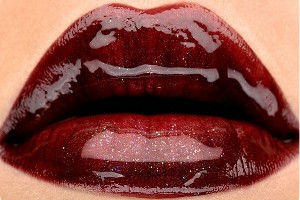 Зрительный ботокс губ – эффект градиента в макияже 