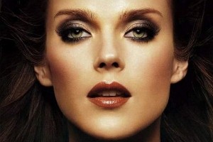 Правила макияжа выпуклых глаз 