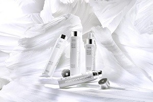 Новинка от Miriam Quevedo (Мириам Квеведо) — линия по уходу за волосами на основе белой икры и ледниковой воды Glacial White Caviar Hydra-Pure Line